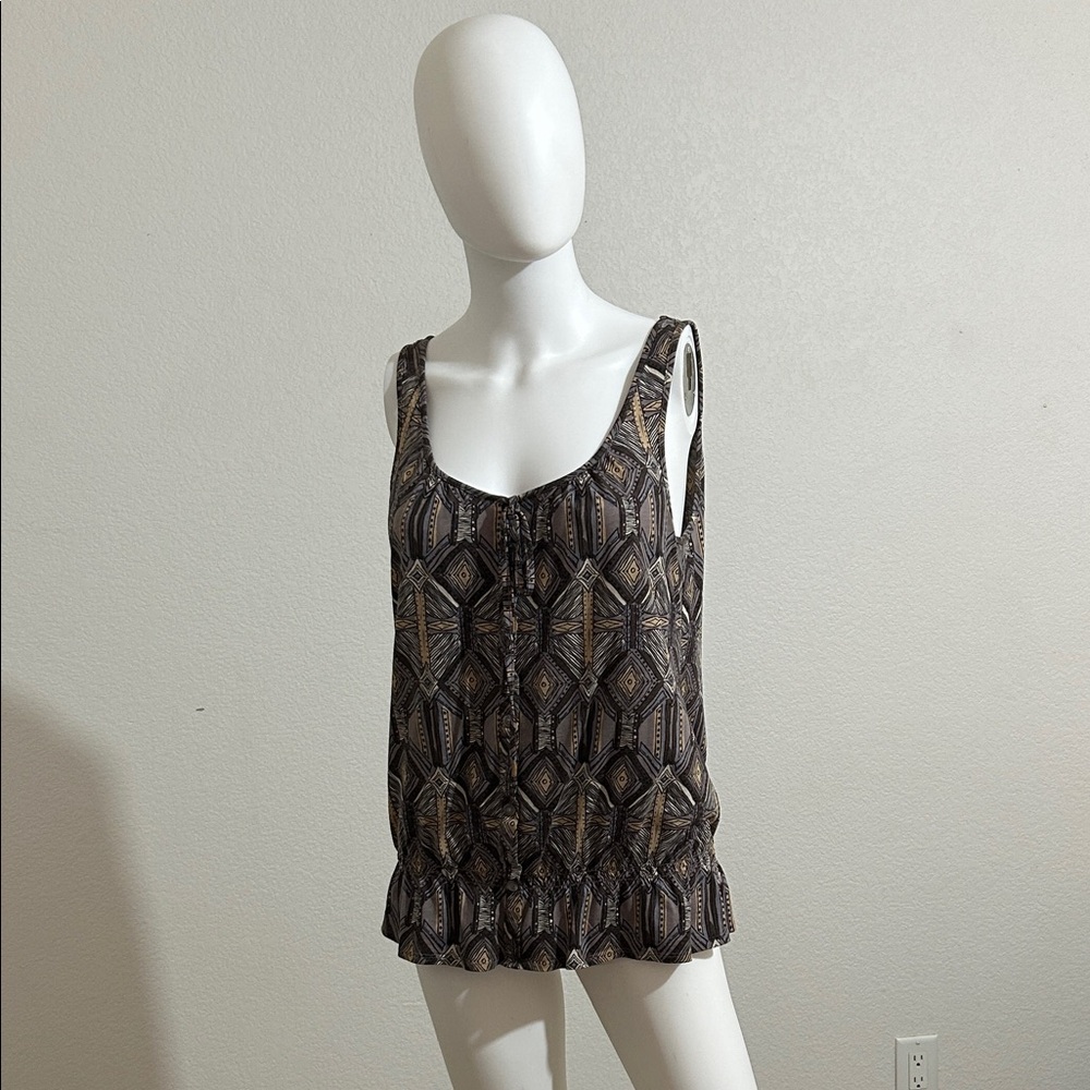 Sleeveless Printed Scoop Neck Top - Black and Tan